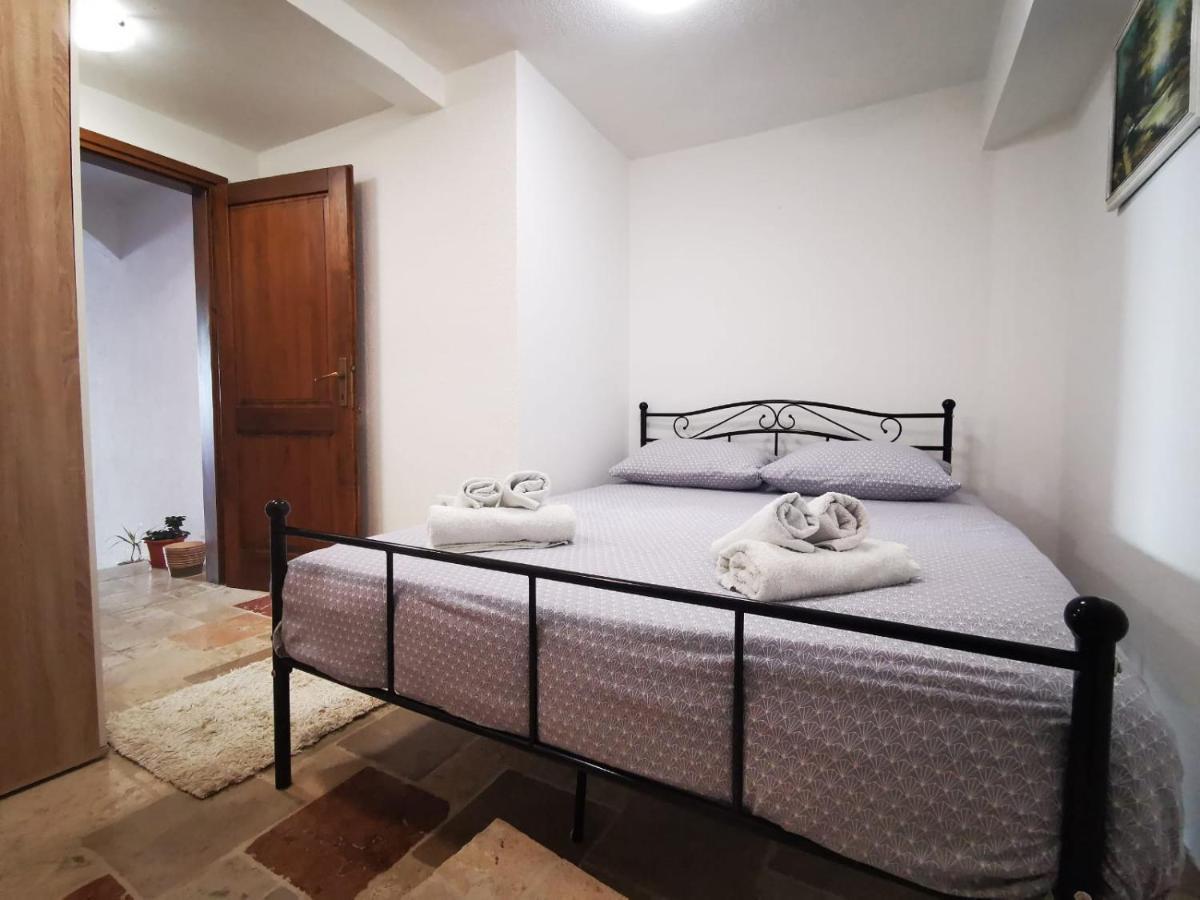Apartman Ivo Apartment Novigrad  Bagian luar foto